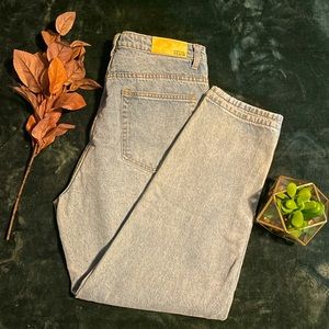 High waisted tapered jeans